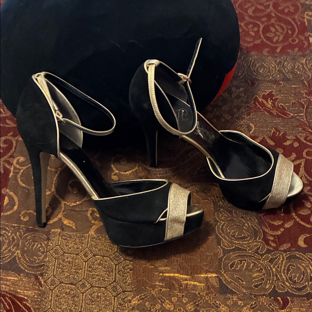 Ivanka Trump Black and Gold Heels